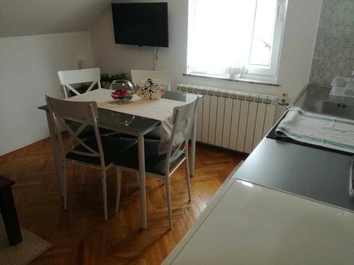 Apartamento Apartman Jasmin Čatrnja Exterior foto